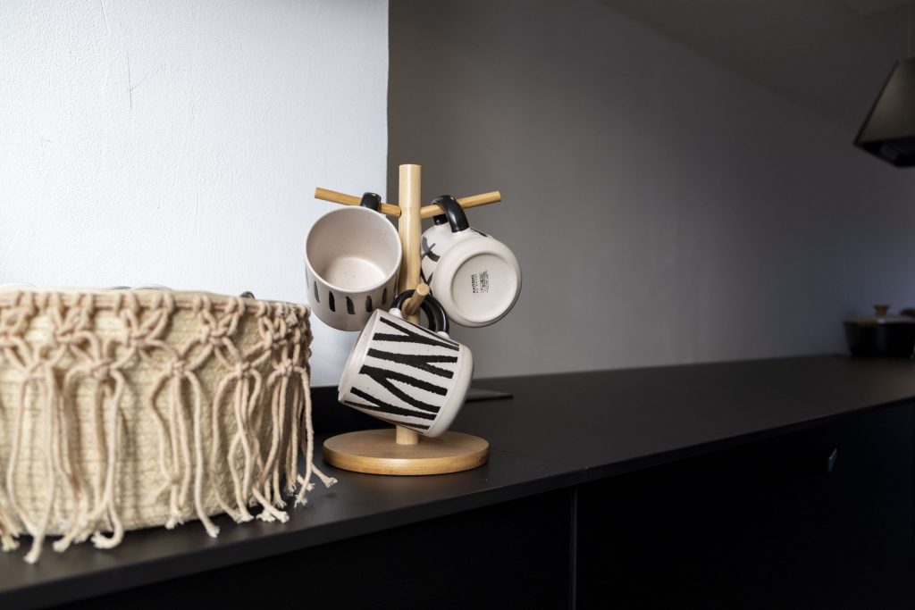 Dinna cocinas y armarios en Tenerife. Alvic, Portasur, Häcker Küchen, Scavolini, Poggenpohl, Leicht, Siematic, Nobilia, Bulthaup, Schmidt, IKEA, Bauformat, Arclinea, Doca, Santos, Mobalpa, Lube, Veneta Cucine, BoConcept, Armony Cucine Bosch, Siemens, Miele, Electrolux, Samsung, LG, Whirlpool, GE Appliances, KitchenAid, Smeg, Fisher & Paykel, Thermador, Sub-Zero, Wolf, Viking, Frigidaire, AEG, Blomberg, Bertazzoni, Gaggenau Silestone, Dekton, Caesarstone, Neolith, Compac, Corian, Lapitec, Laminam, Cambria, Cosentino, TechniStone, Zodiaq, HanStone, Santa Margherita, Quarella, LG HI-MACS, Radianz, Staron, Wilsonart, Durat Blum, Hettich, Häfele, Grass, Salice, Kesseböhmer, FGV, Samet, Titus, Sugatsune, Emuca, Vauth-Sagel, Würth, DTC, Sige, Furnipart, Lamello, Accuride, Repon, SisoDinna cocinas y armarios en Tenerife. Alvic, Portasur, Häcker Küchen, Scavolini, Poggenpohl, Leicht, Siematic, Nobilia, Bulthaup, Schmidt, IKEA, Bauformat, Arclinea, Doca, Santos, Mobalpa, Lube, Veneta Cucine, BoConcept, Armony Cucine Bosch, Siemens, Miele, Electrolux, Samsung, LG, Whirlpool, GE Appliances, KitchenAid, Smeg, Fisher & Paykel, Thermador, Sub-Zero, Wolf, Viking, Frigidaire, AEG, Blomberg, Bertazzoni, Gaggenau Silestone, Dekton, Caesarstone, Neolith, Compac, Corian, Lapitec, Laminam, Cambria, Cosentino, TechniStone, Zodiaq, HanStone, Santa Margherita, Quarella, LG HI-MACS, Radianz, Staron, Wilsonart, Durat Blum, Hettich, Häfele, Grass, Salice, Kesseböhmer, FGV, Samet, Titus, Sugatsune, Emuca, Vauth-Sagel, Würth, DTC, Sige, Furnipart, Lamello, Accuride, Repon, Siso